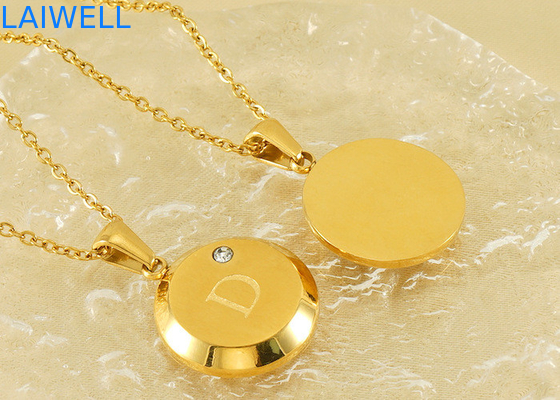 Μοντέρνα Λούξουζ Ντιζάιν Κοσμήματα 18*18MM 18K Χρυσό επιχρυσωμένα Ατσάλινα Επιστολικά Κεραμίδια Με Ζιρκώνα